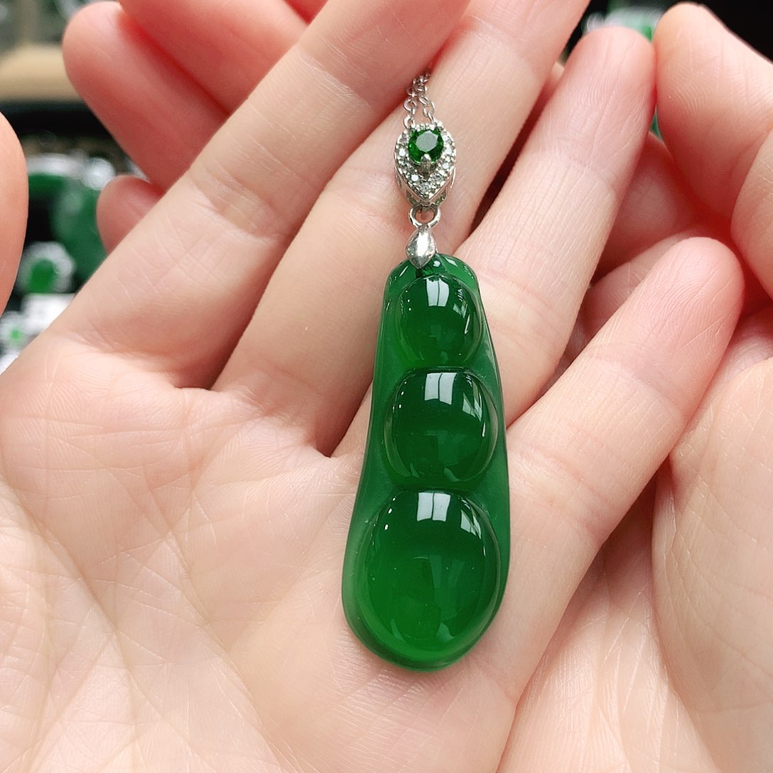 玛瑙/玉髓未镶嵌吊坠