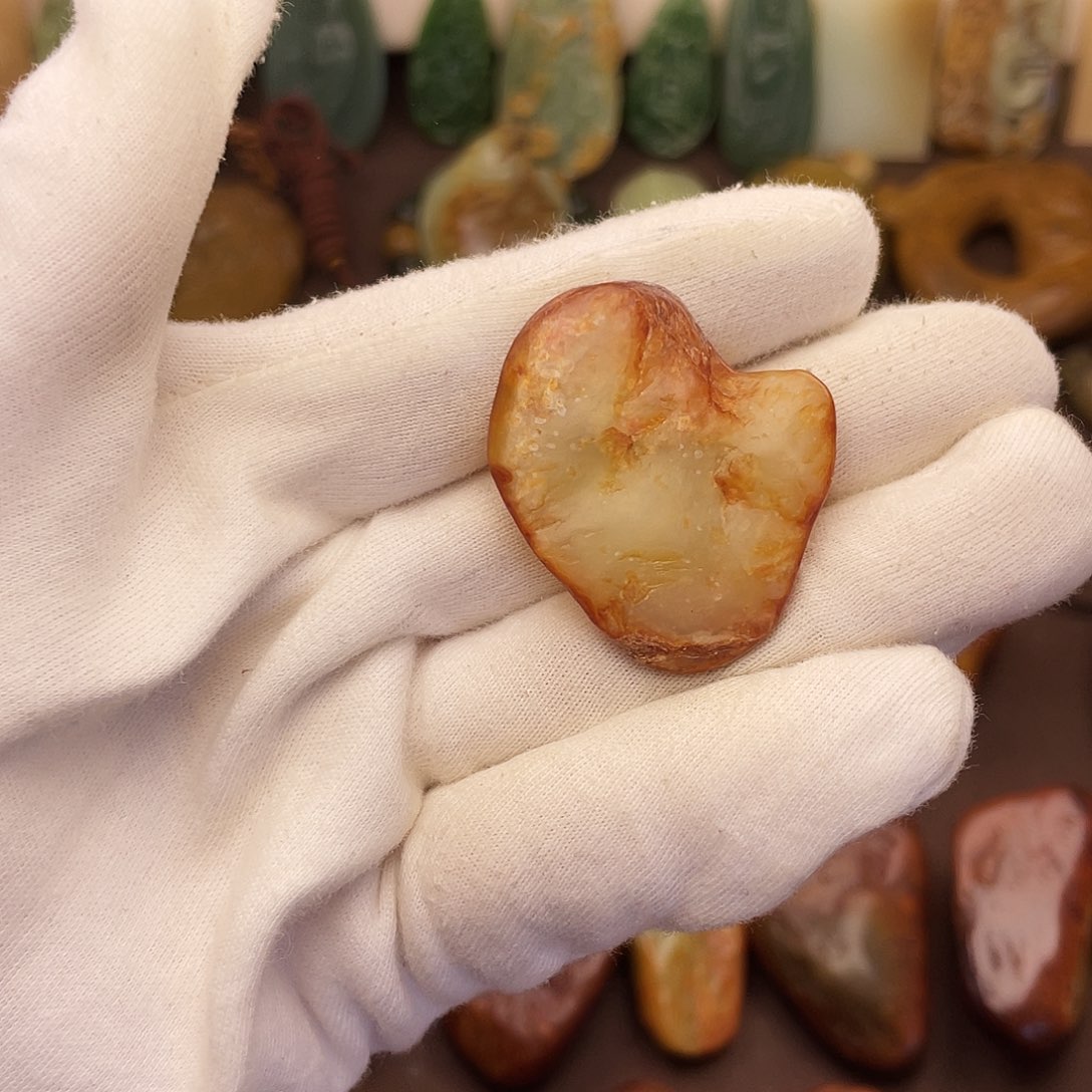 岫岩河磨玉（透闪石质玉）未镶嵌颈饰