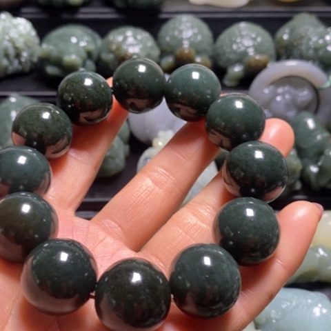 未镶嵌和田玉（糖玉）珠宝奇石