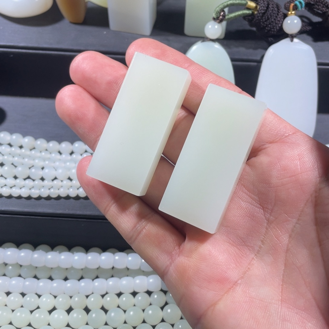 和田玉未镶嵌吊坠(不含链)一对无事牌