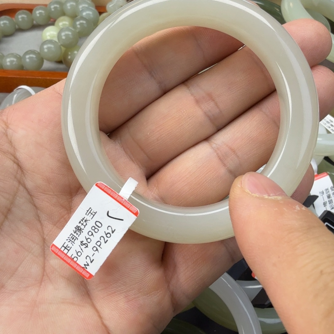 和田玉（糖玉）未镶嵌手镯