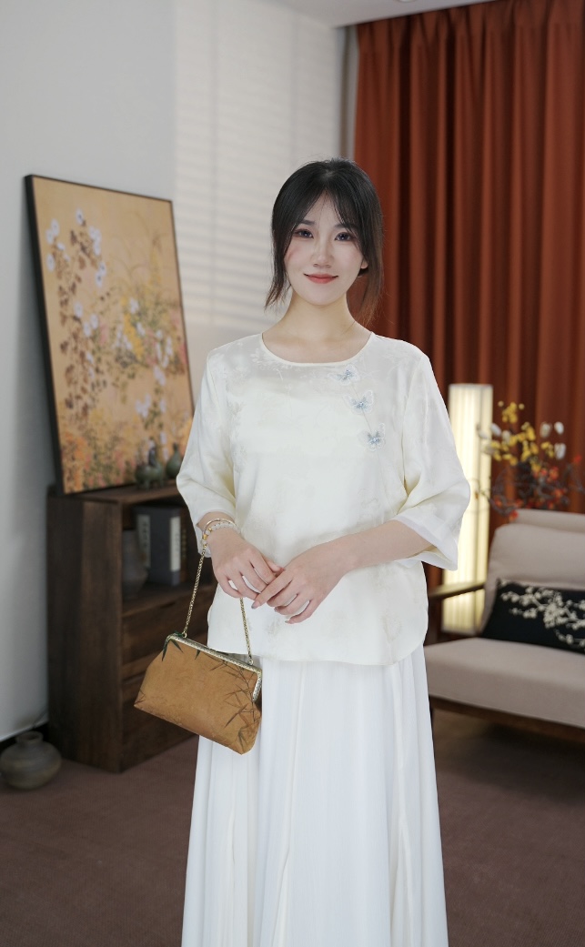 [云烟蝴蝶]华丝语新中式国风刺绣宽松圆领夏季上衣气质七分袖