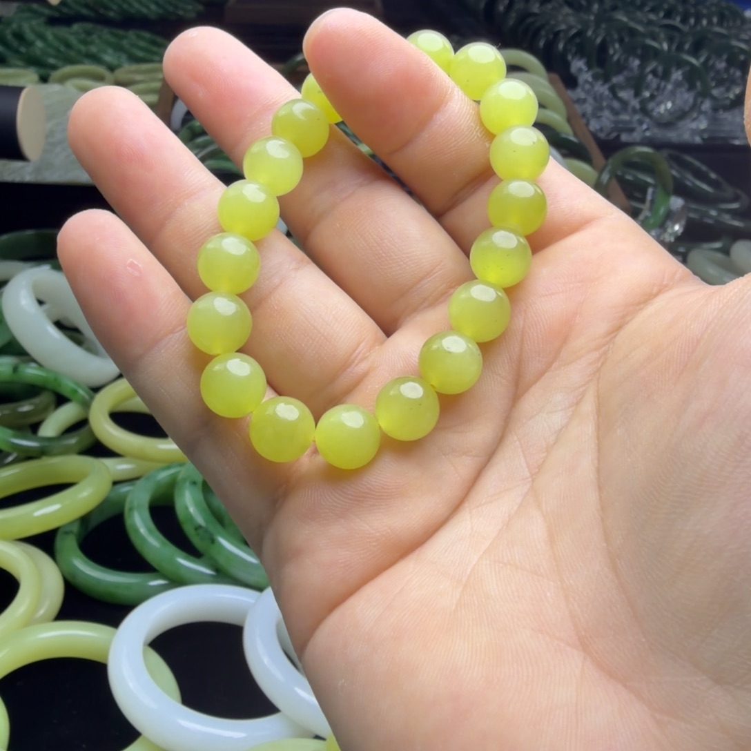 和田玉未镶嵌车挂