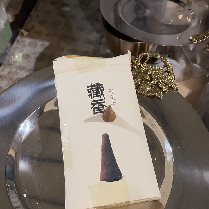 陶瓷花瓶，茶杯茶具。