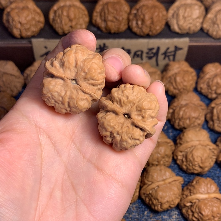 桃核吊坠大***眠蛤蟆核桃