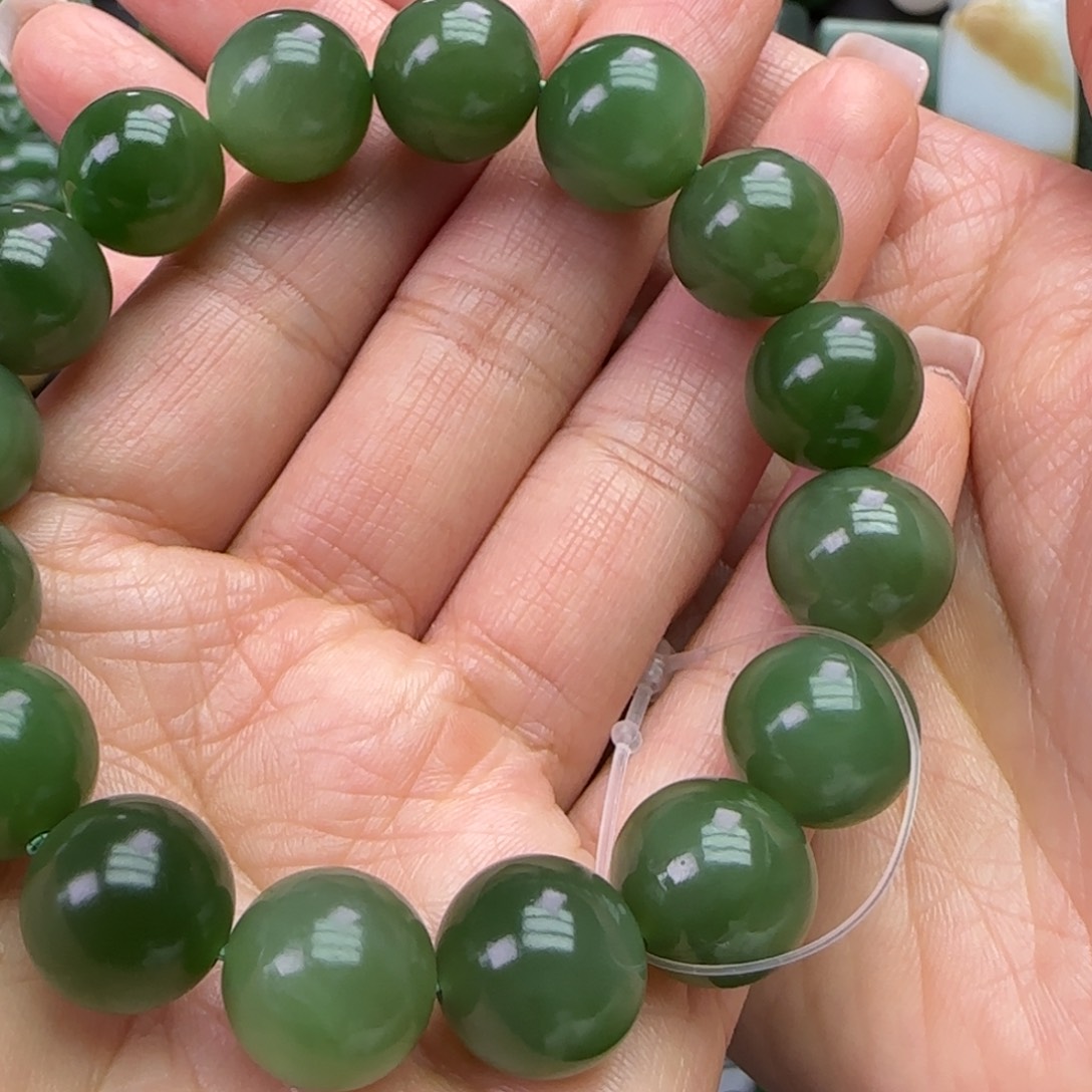 和田玉未镶嵌珠宝奇石