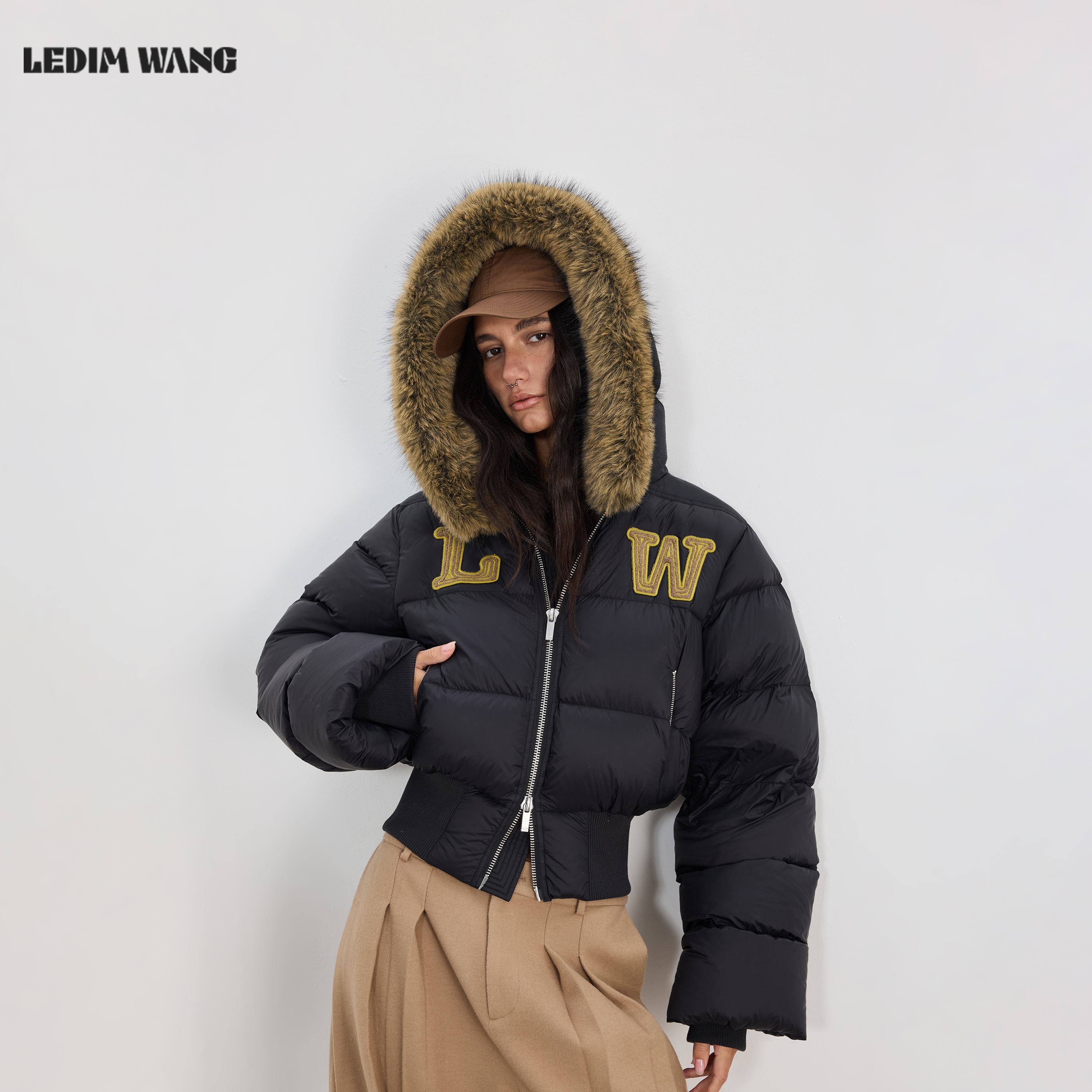 LEDIM WANG立体刺绣高腰羽绒服
