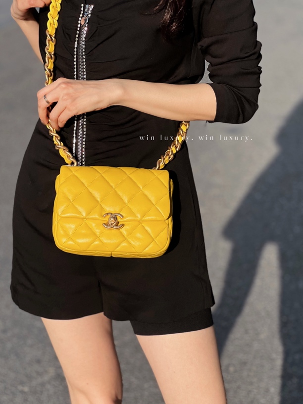 99新 Chanel/香奈儿 香奈儿22S亮黄色粗链条方胖子斜挎包 芯片款