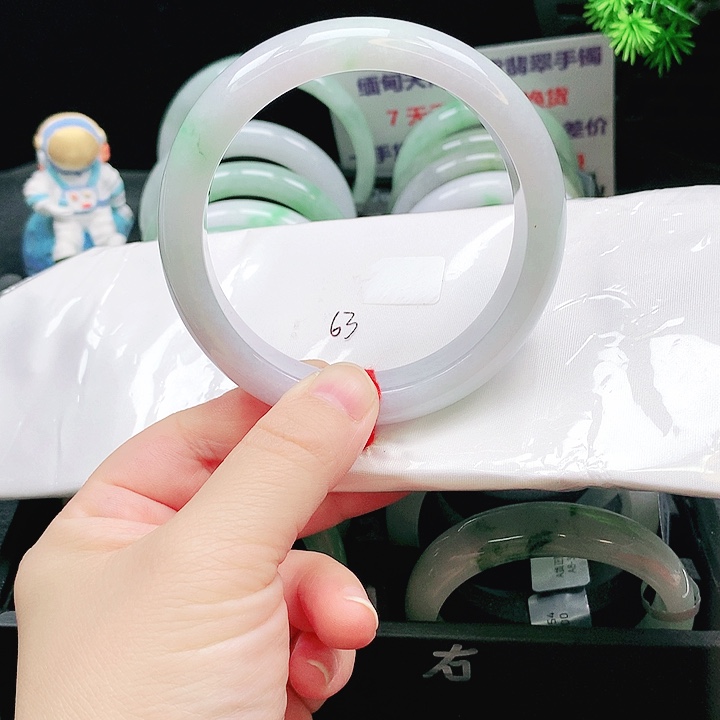 翡翠未镶嵌手镯252