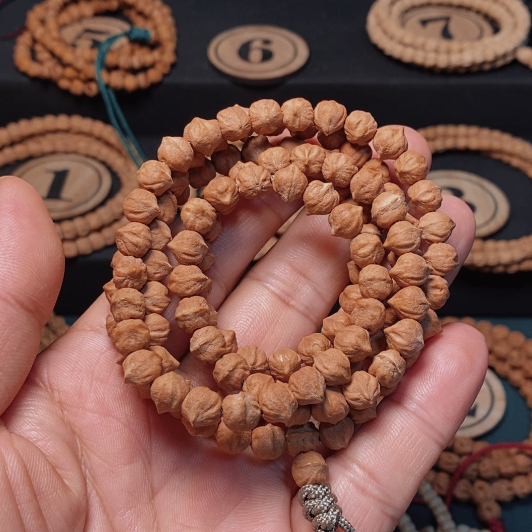 柏香籽/百香籽手串࿓*༅