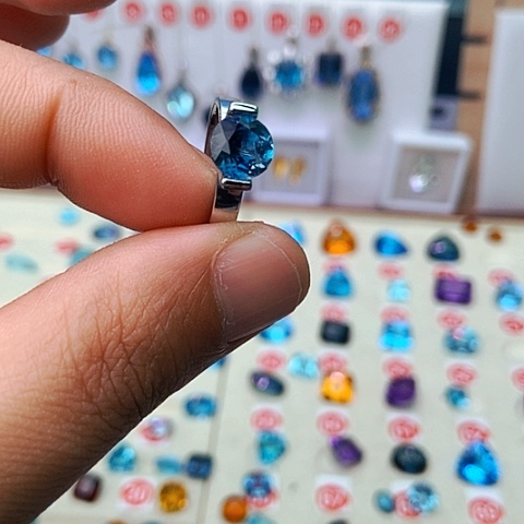 托帕石戒指银S925镶嵌