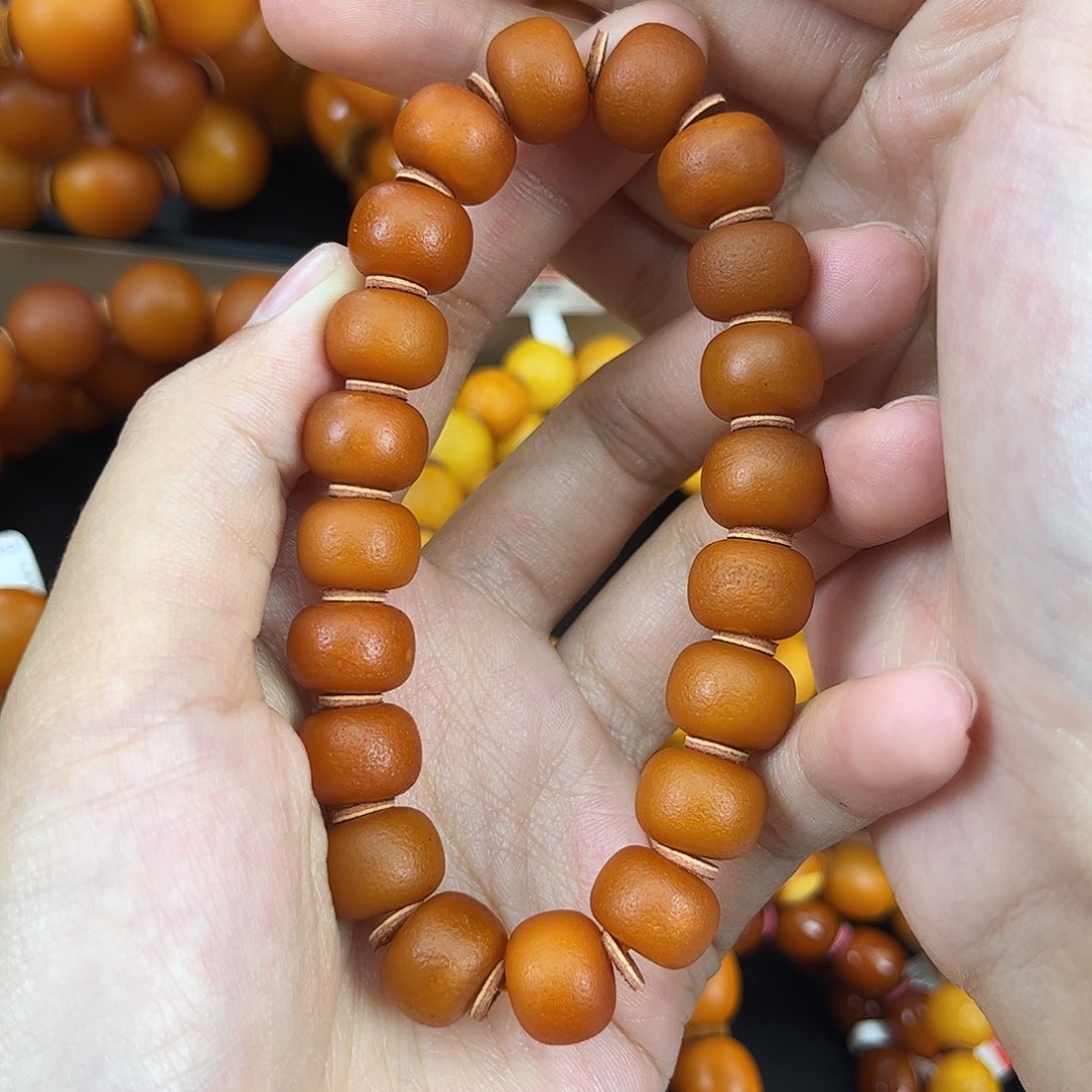 琥珀颈饰未镶嵌蜜蜡