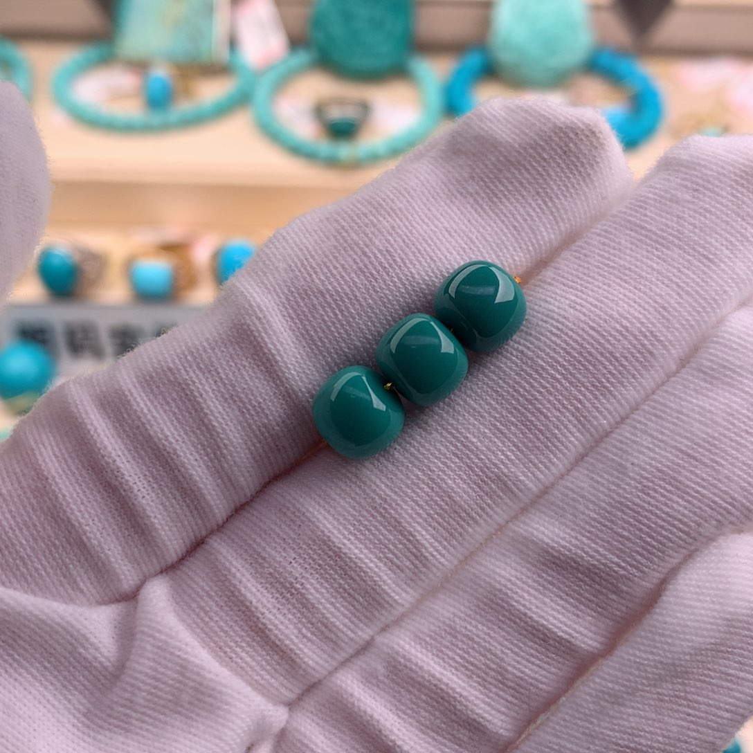 绿松石珠宝奇石未镶嵌一****男