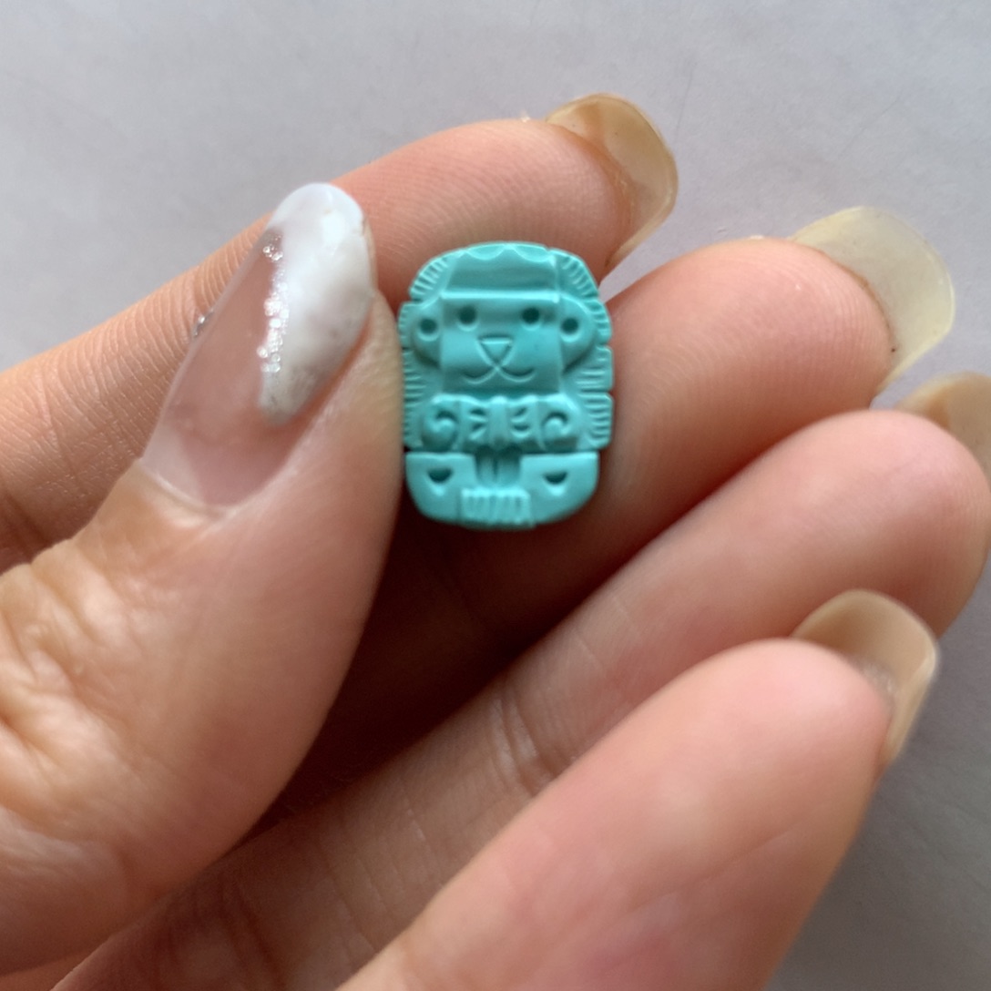 绿松石配饰未镶嵌