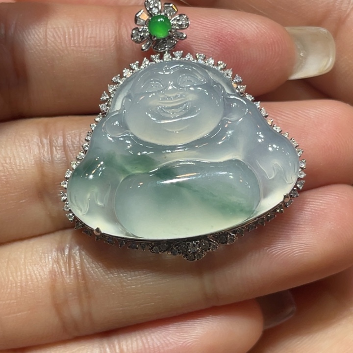 翡翠18K金镶嵌颈饰佛公