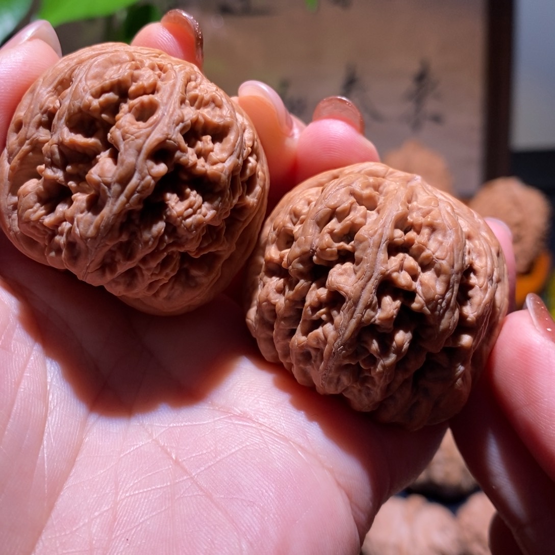 *****文玩核桃把件粗筋41