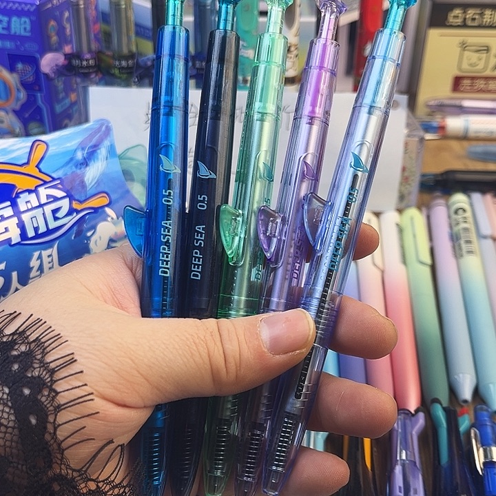 深海舱巨齿鲨全套五支