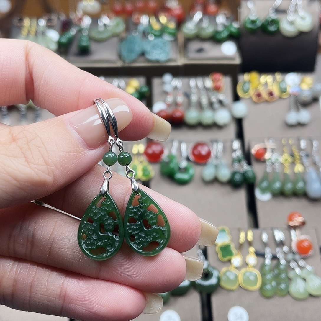 和田玉银S925镶嵌耳饰