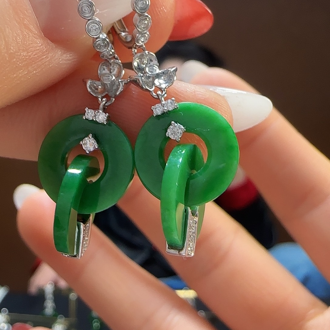 翡翠耳饰18K金镶嵌耳饰