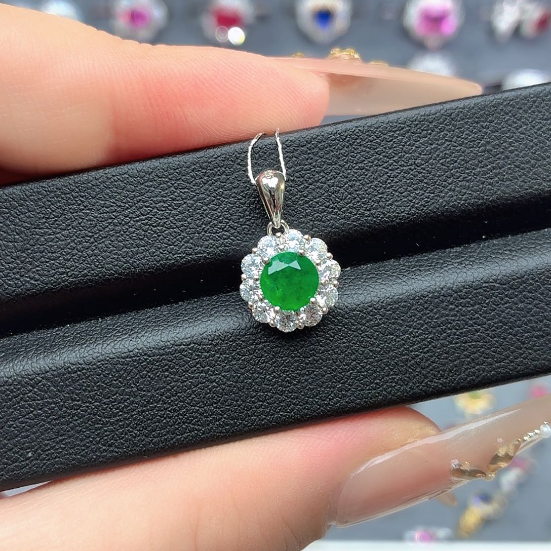 吊坠925银培育祖母绿色宝石