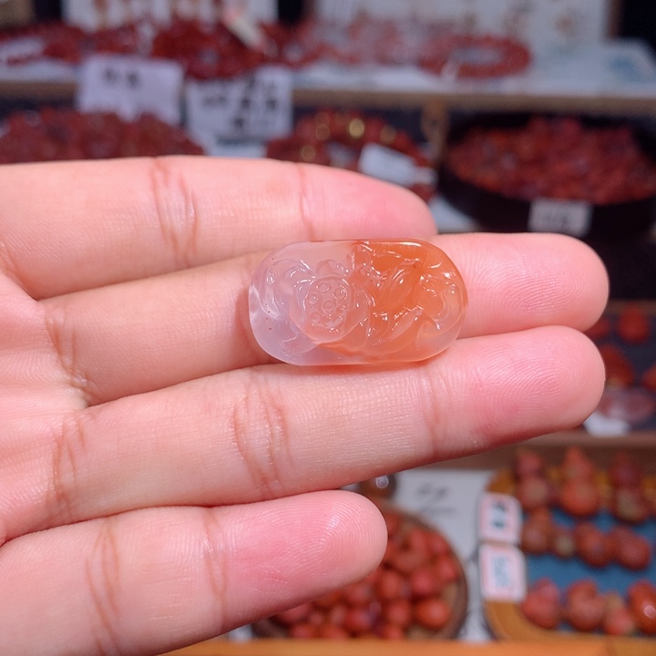 南红玛瑙未镶嵌南红手牌