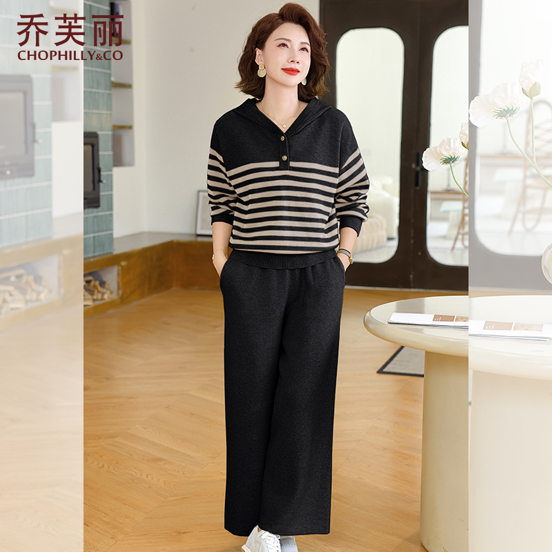妈妈秋装运动服套装2025新款中老年女春秋季洋气条纹卫衣两件套