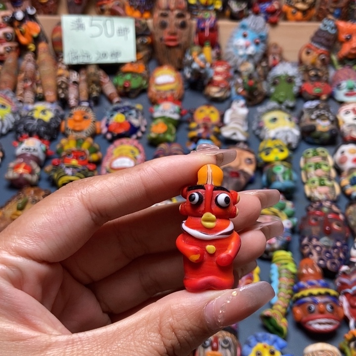 玻璃颈饰印度尼西亚小红人