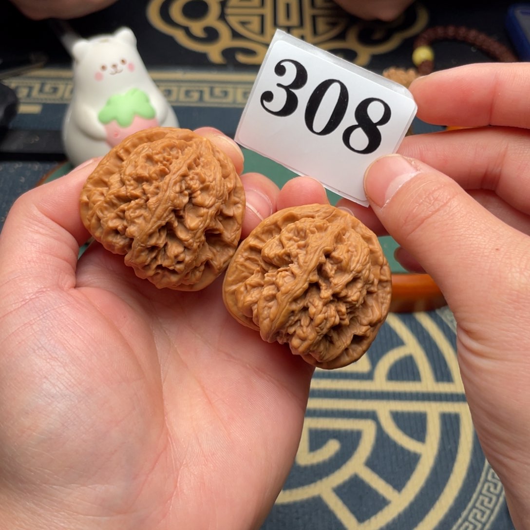 桃核吊坠42粗筋308号～