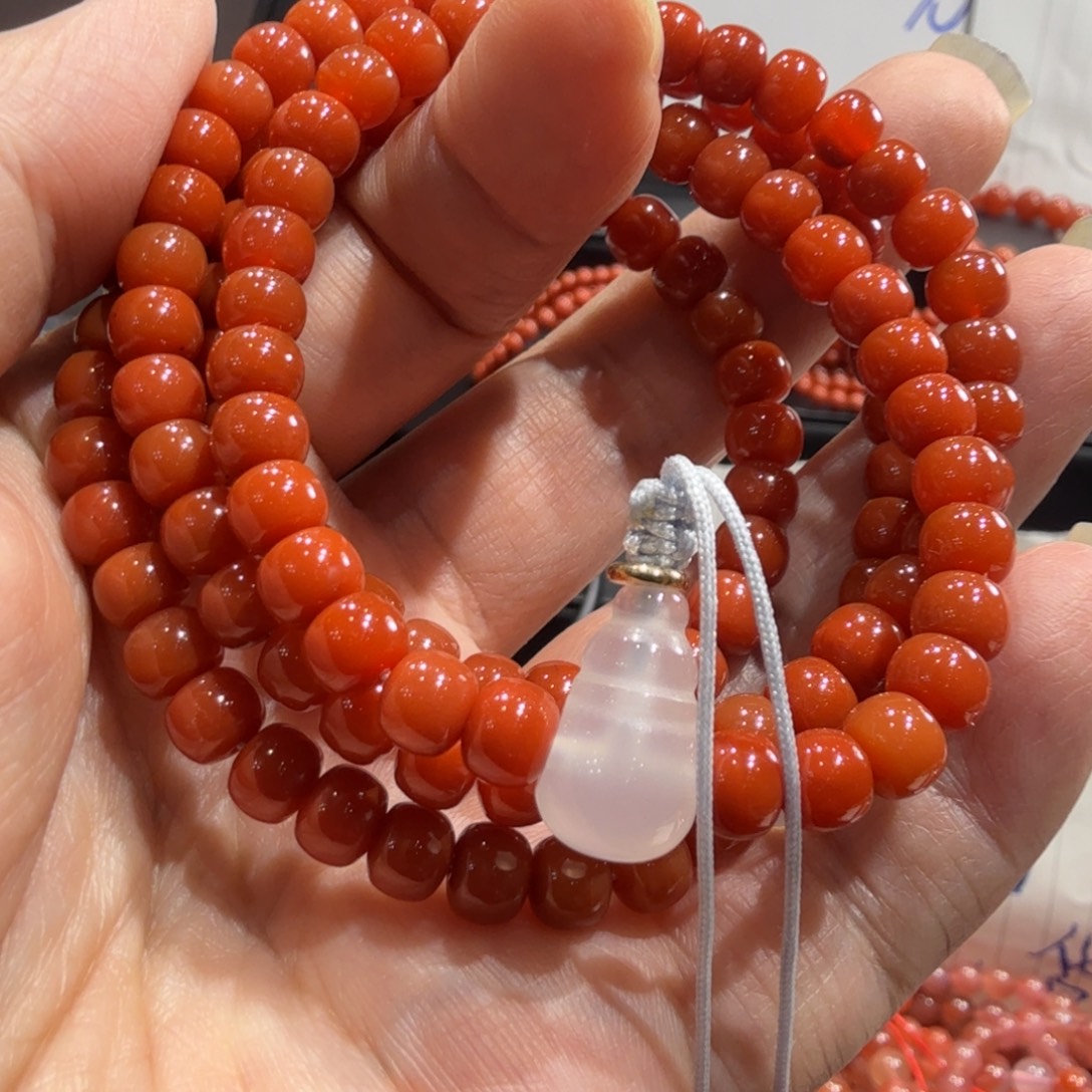 清***客南红玛瑙未镶嵌颈饰