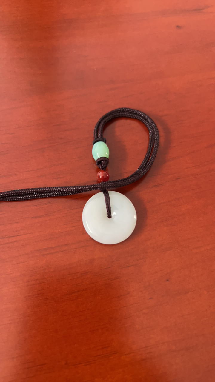 缅甸天然Ａ货翡翠平安扣