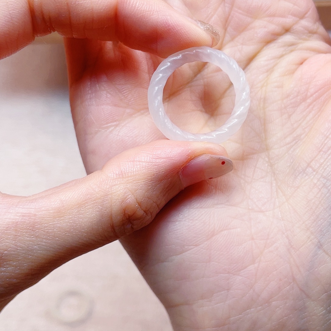 和田玉未镶嵌戒指