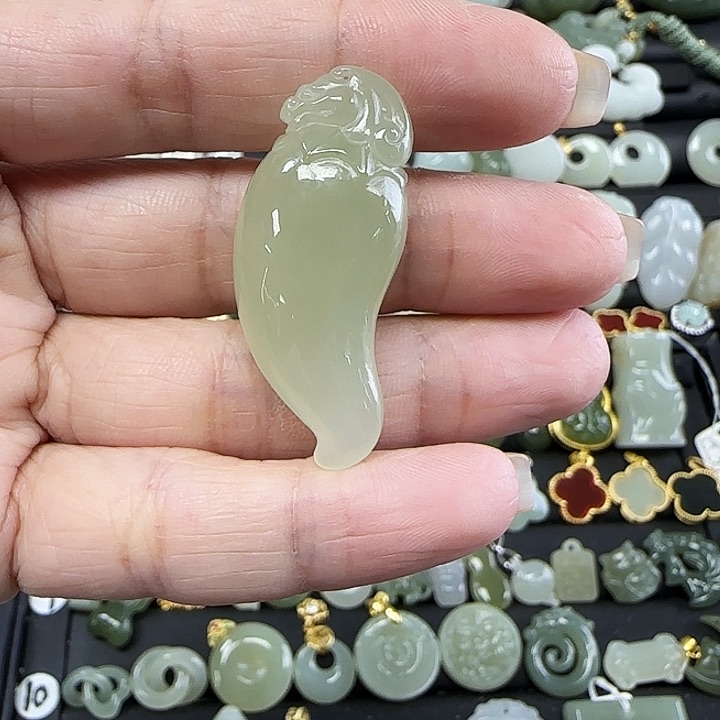 和田玉未镶嵌吊坠(不含链)