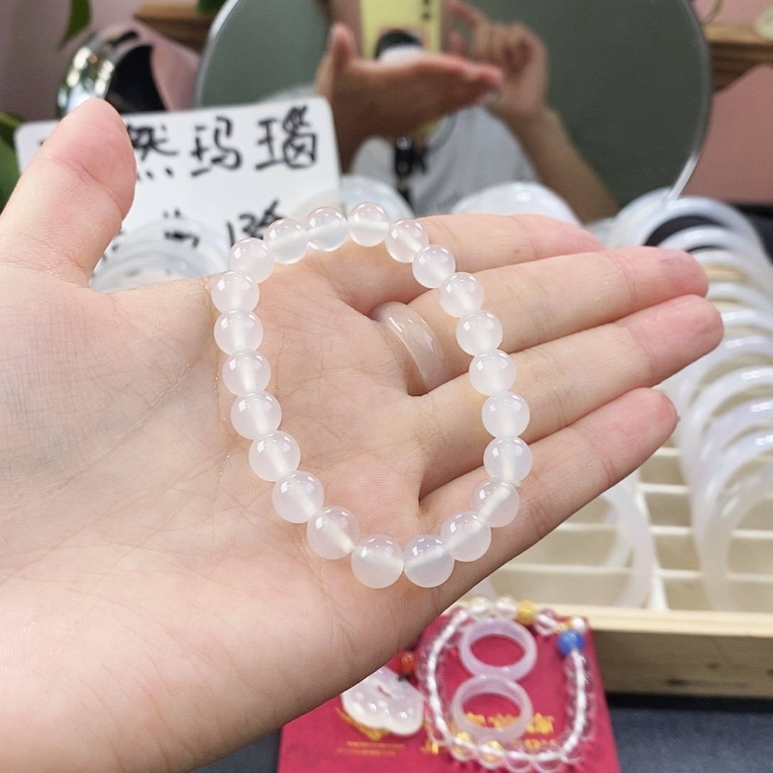 玛瑙/玉髓手镯未镶嵌