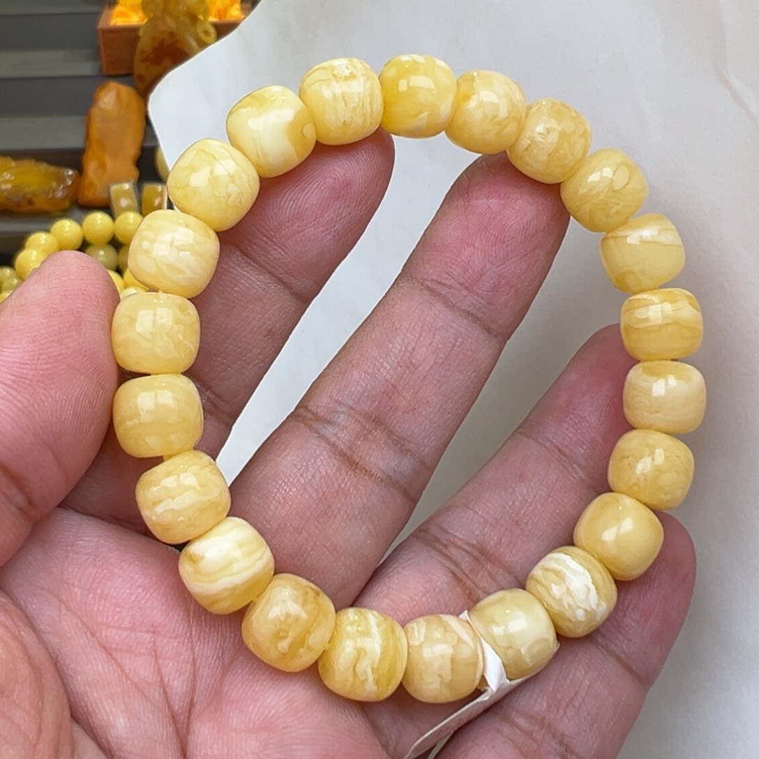 蜜蜡未镶嵌珠宝奇石10加15.18克