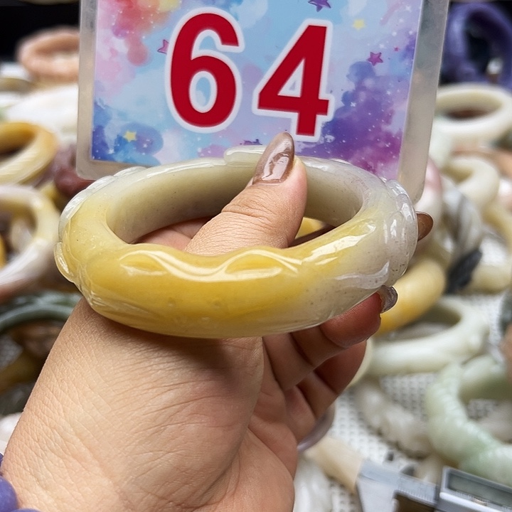 未镶嵌手镯石英岩玉