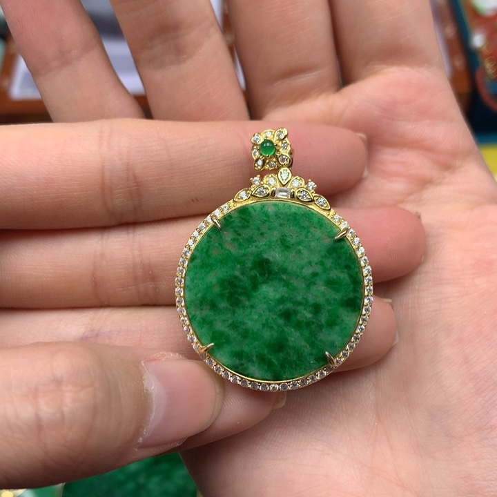 翡翠银S925镶嵌颈饰翡翠