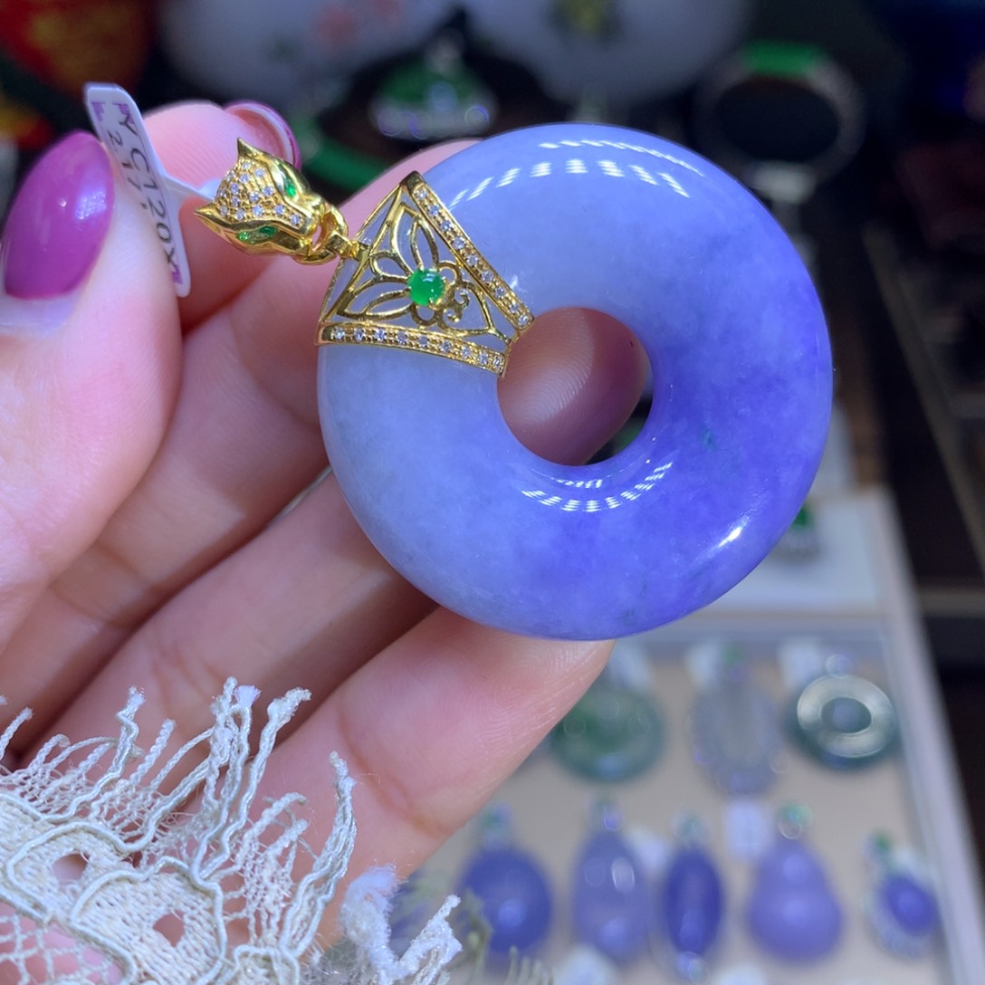 翡翠戒指18K金镶嵌翡翠