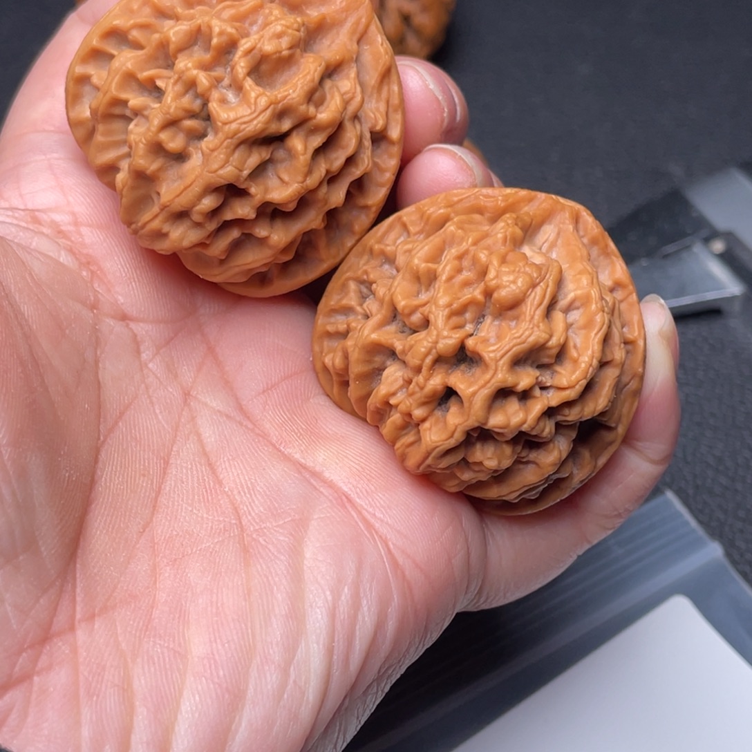 把件文玩核桃秦岭文玩核桃