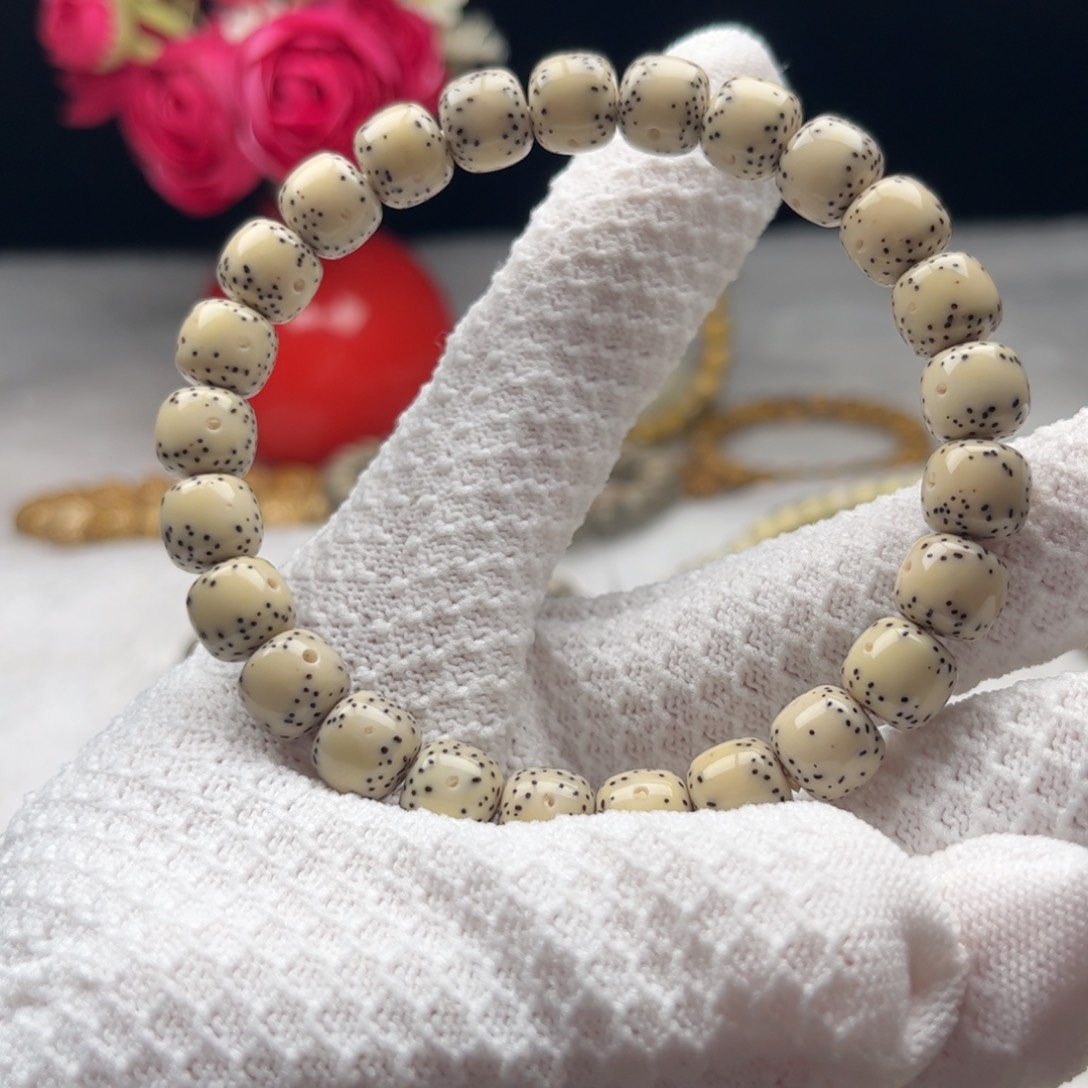 星月菩提吊坠卡9贯穿体留白