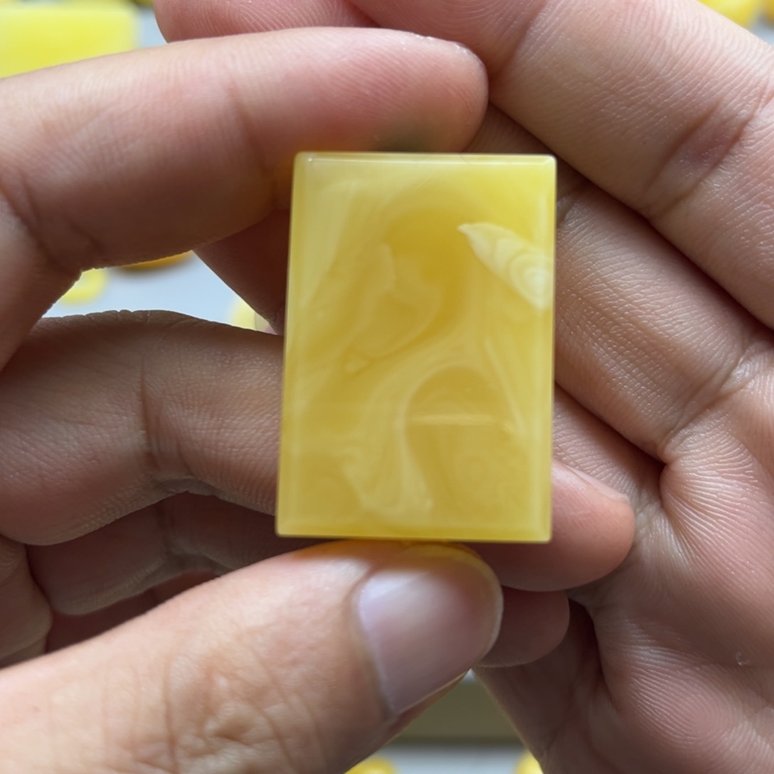 蜜蜡珠宝奇石未镶嵌