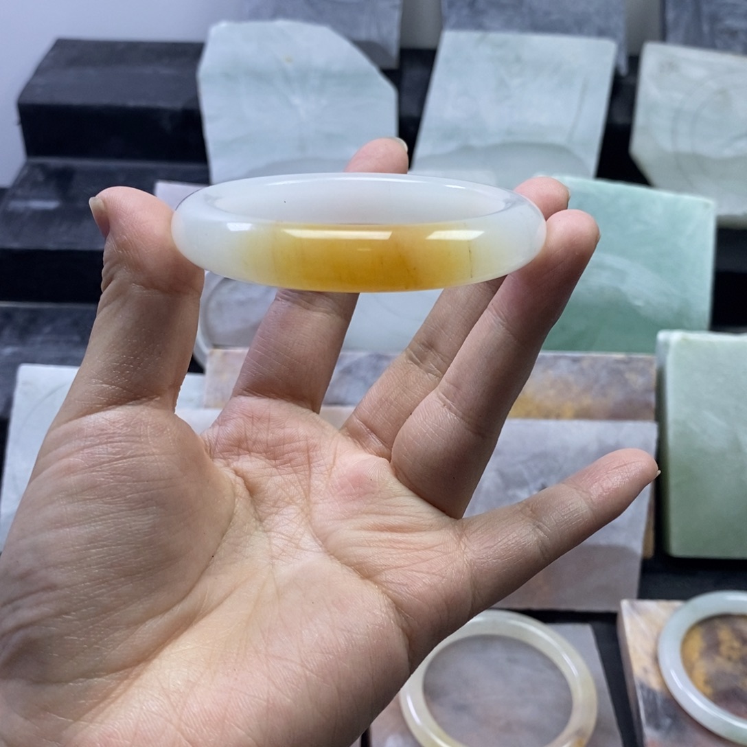 石英质玉未镶嵌手镯福利57