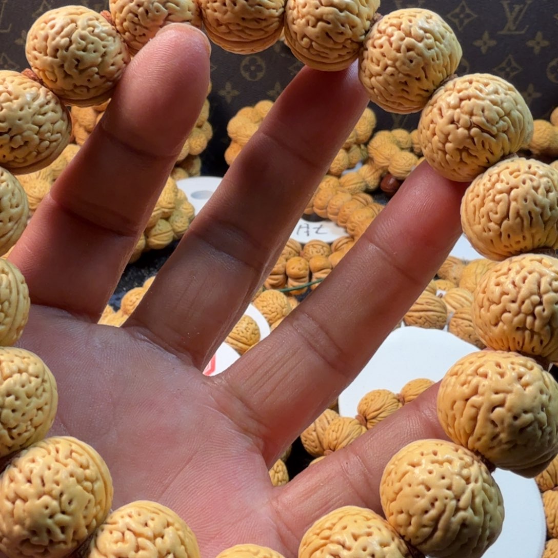 思***左吊坠桃核南瓜王手持