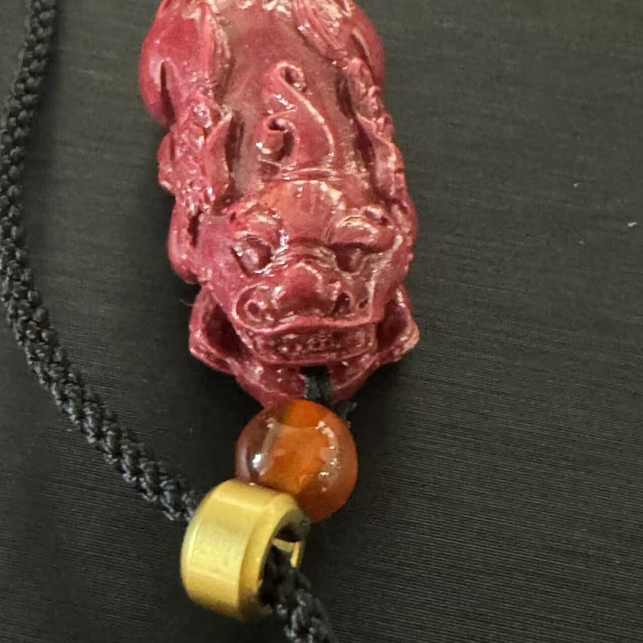 含辰砂工艺品天然辰砂紫金砂貔貅吊坠