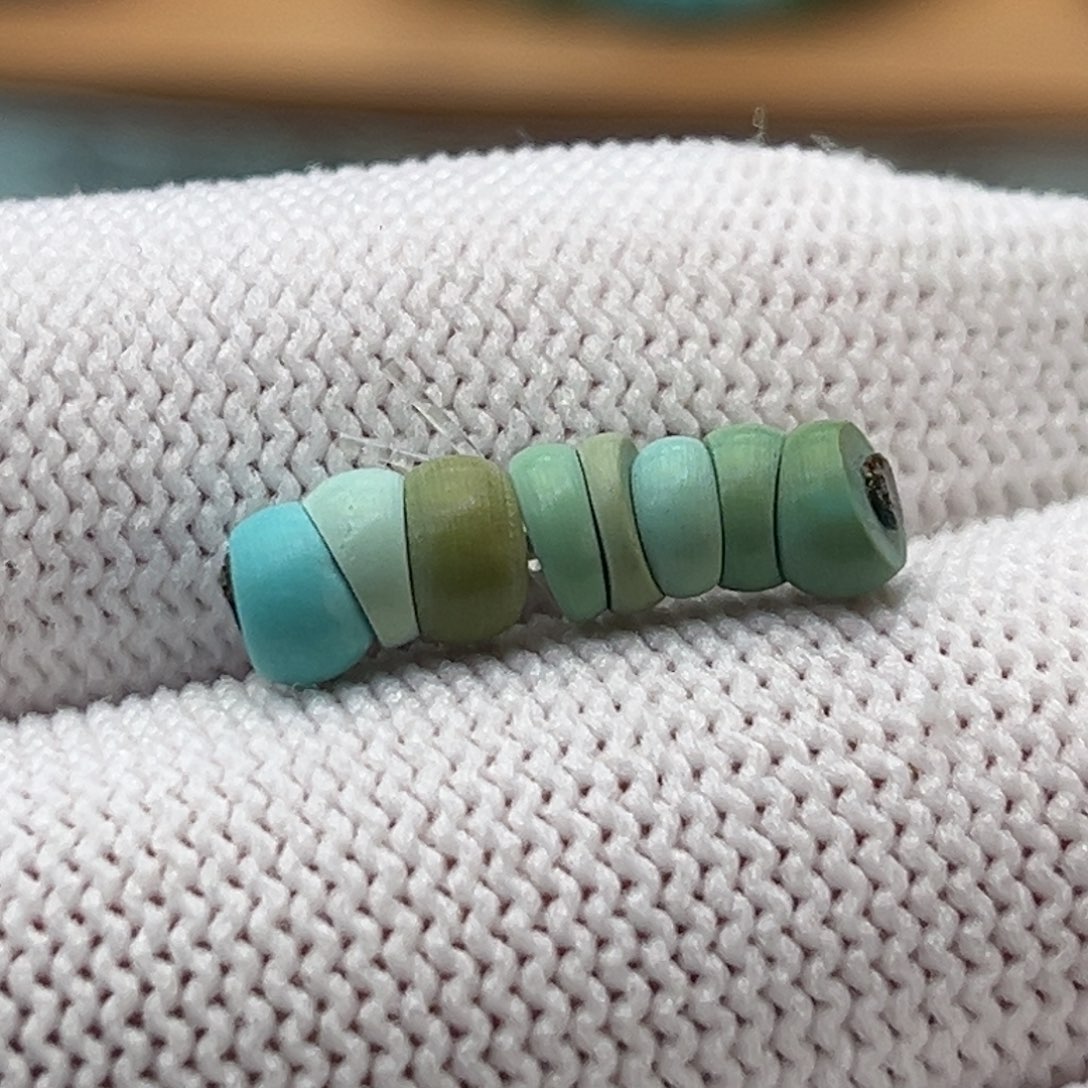 绿松石未镶嵌珠宝奇石大肠