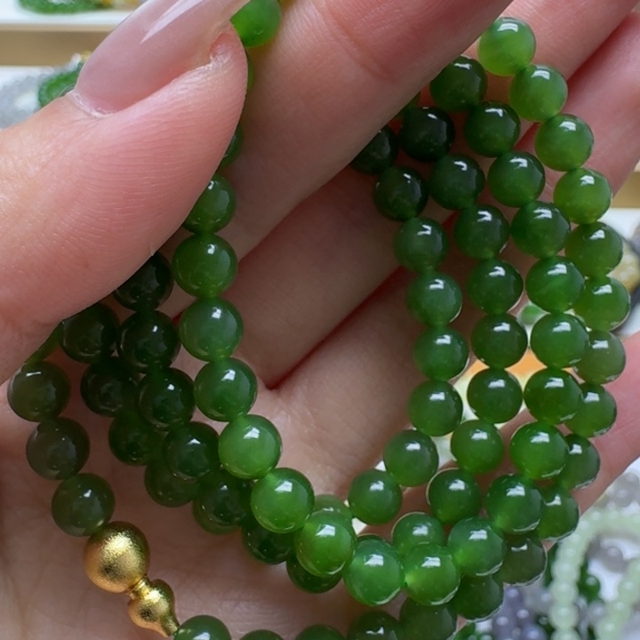 赫***和田玉未镶嵌手链