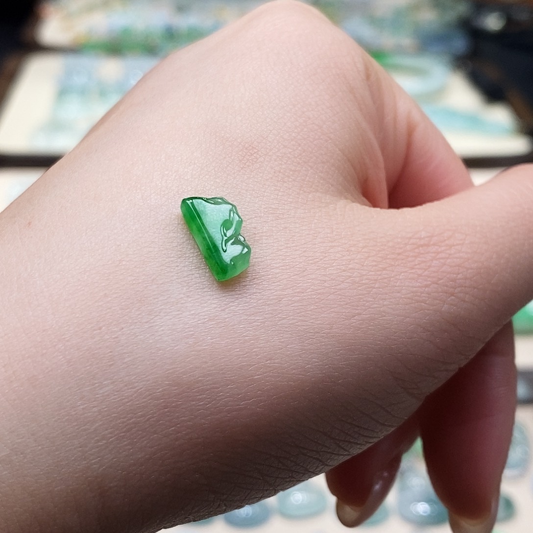 翡翠颈饰未镶嵌金⛰️