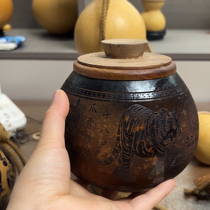 魔***哒咯哦哦我哦邮政找我