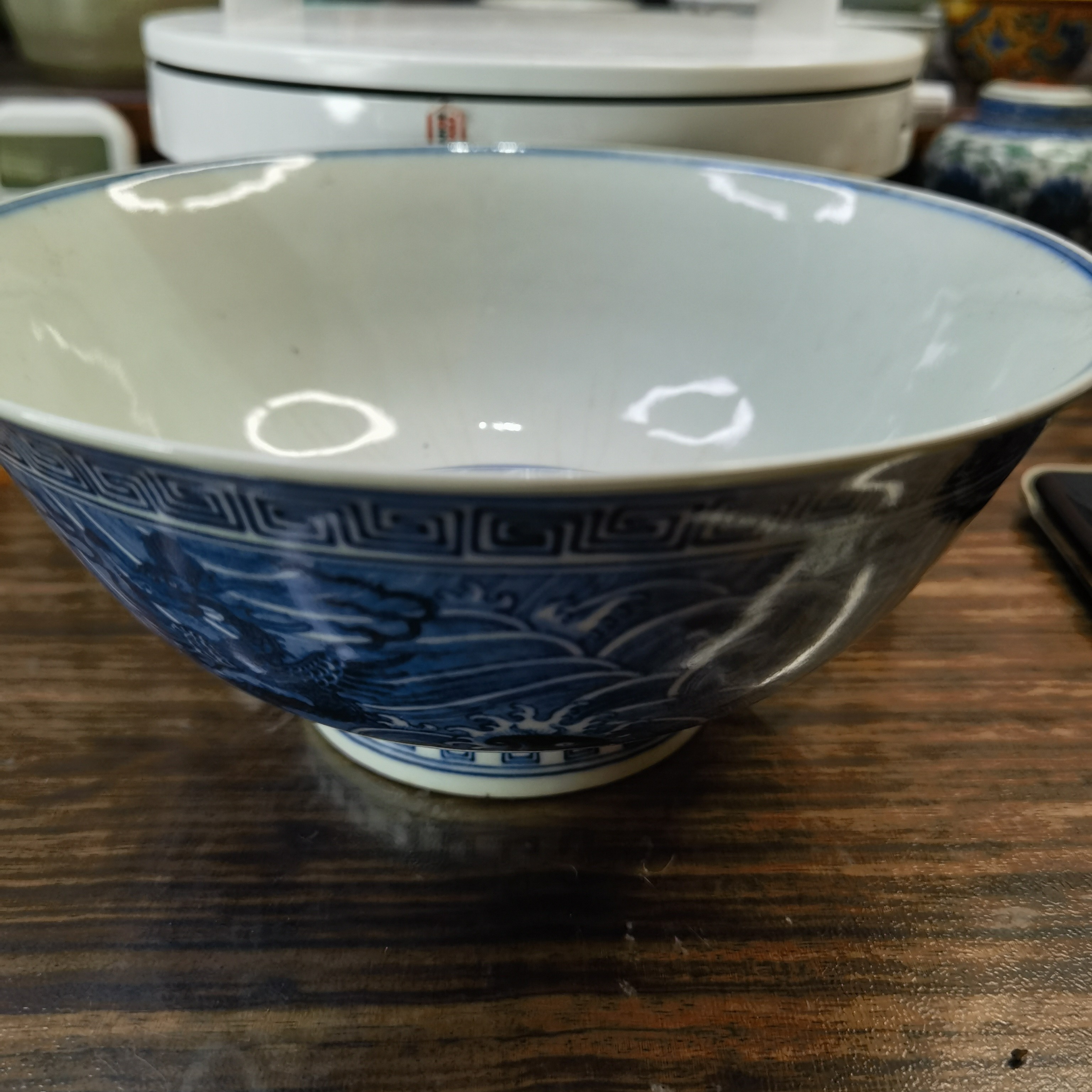 陶瓷青花海水海兽纹大碗