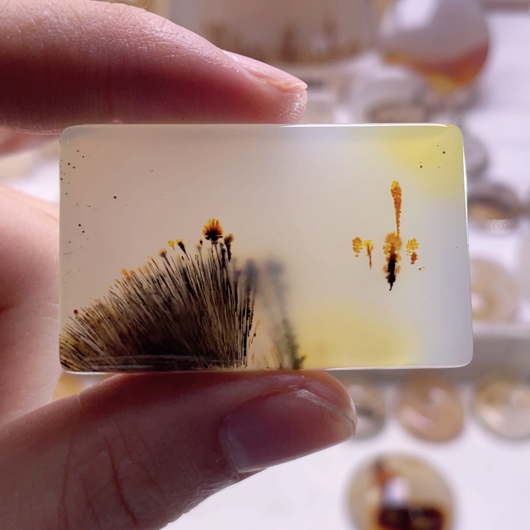 玛瑙/玉髓未镶嵌珠宝奇石