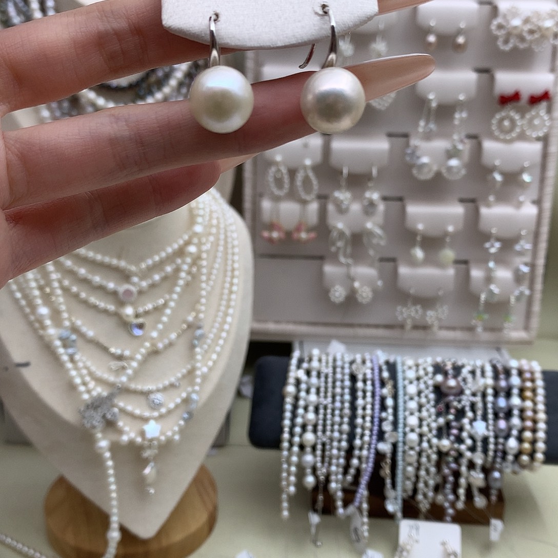 银S925镶嵌淡水珍珠耳饰